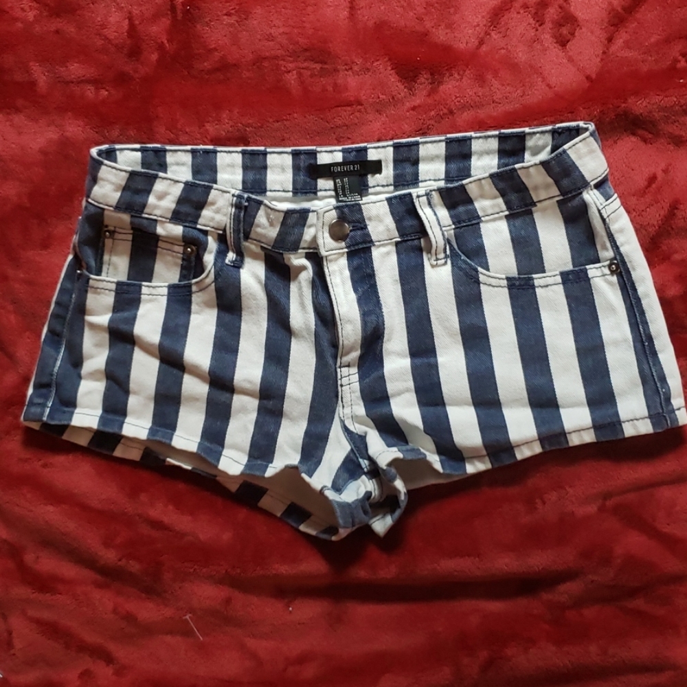 Size 27 stripped short shorts